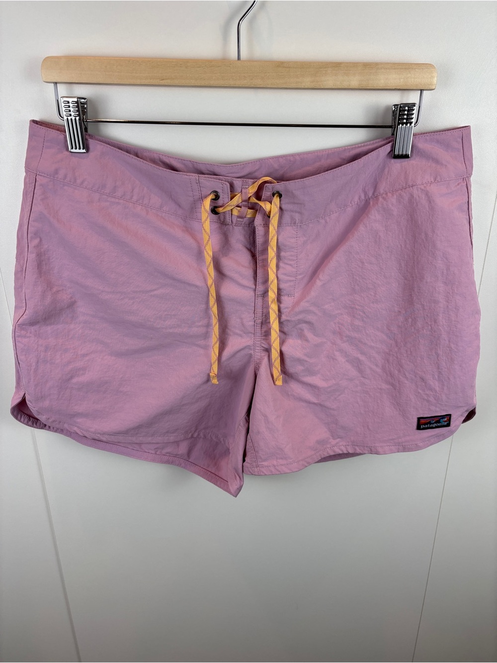 Patagonia Worn Wear Womens 12 Wavefarer Boardshorts Pink Mauve Swim Shorts Sport
